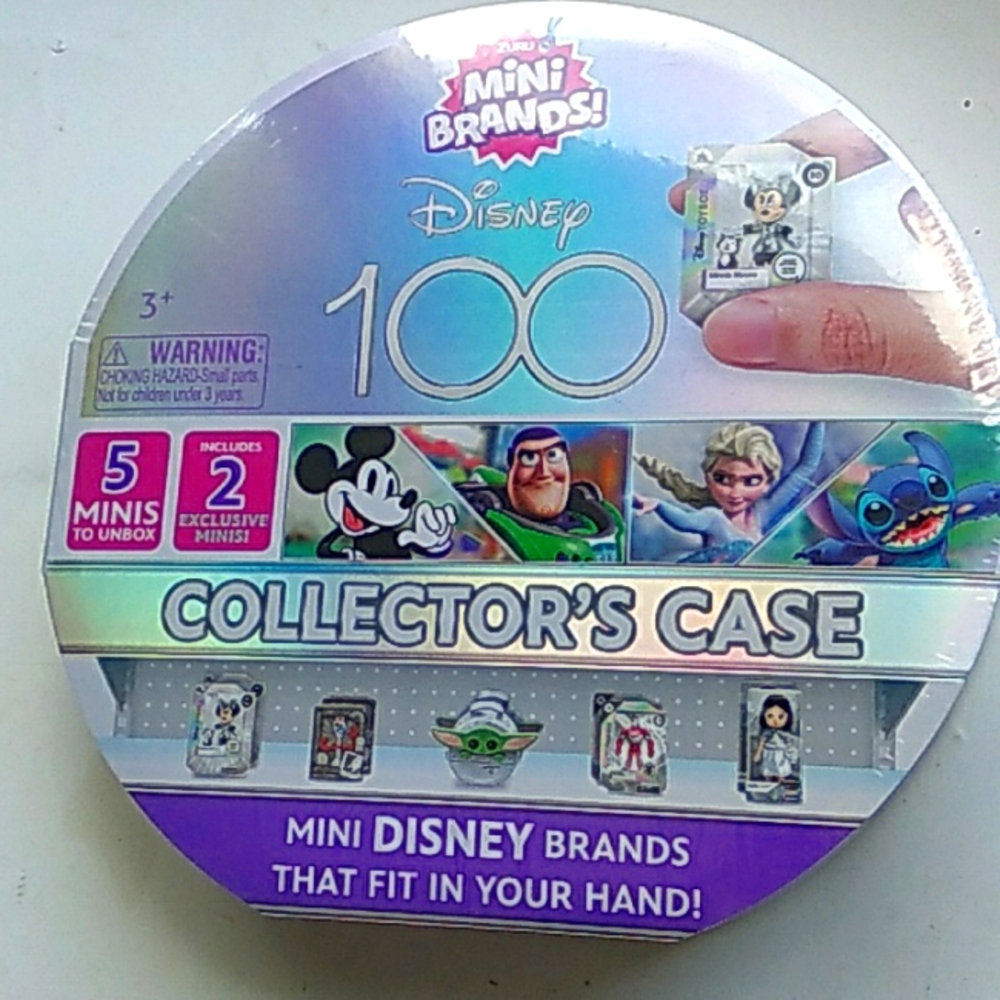 DISNEY MINI BRANDS COLLECTORS CASE